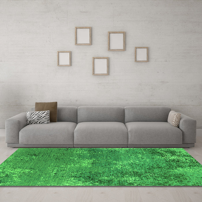 Machine Washable Oriental Green Industrial Area Rugs in a Living Room,, wshurb2804grn