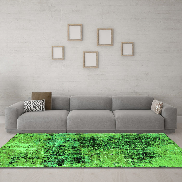 Machine Washable Oriental Green Industrial Area Rugs in a Living Room,, wshurb2805grn