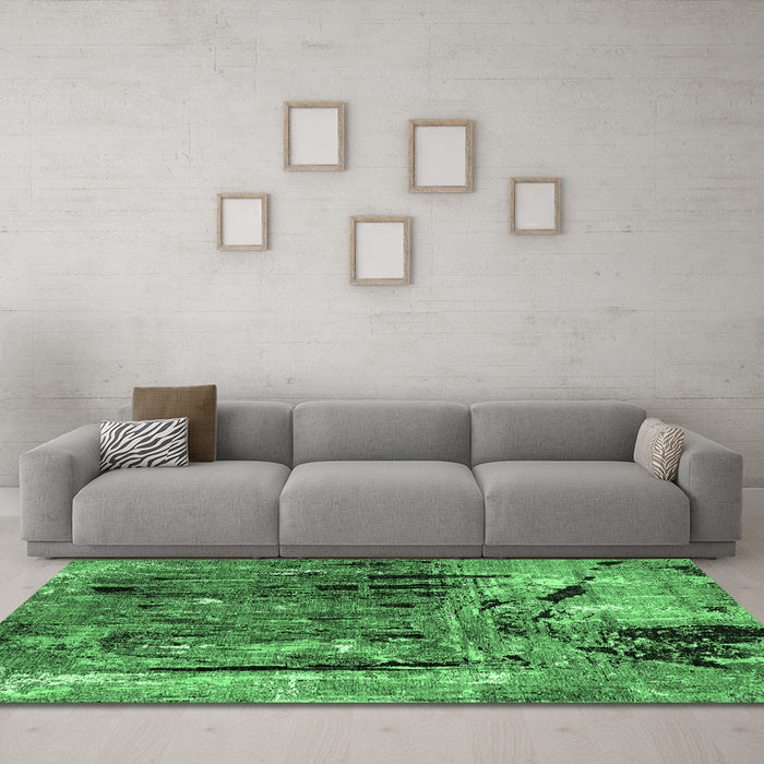 Machine Washable Oriental Emerald Green Industrial Area Rugs in a Living Room,, wshurb2807emgrn