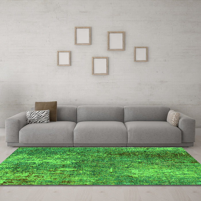 Machine Washable Oriental Green Industrial Area Rugs in a Living Room,, wshurb2809grn