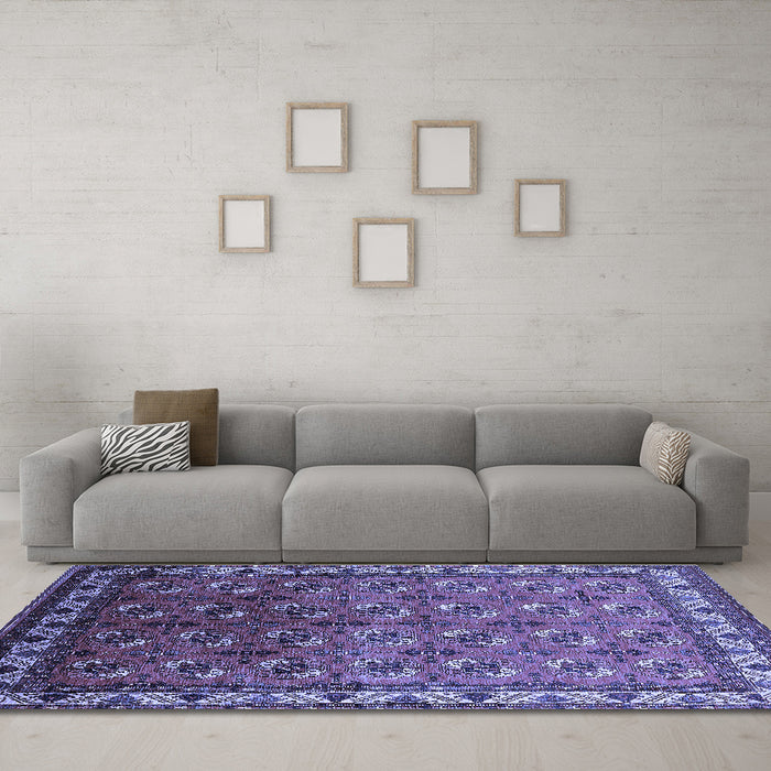 Machine Washable Oriental Blue Industrial Rug in a Living Room, wshurb2810blu