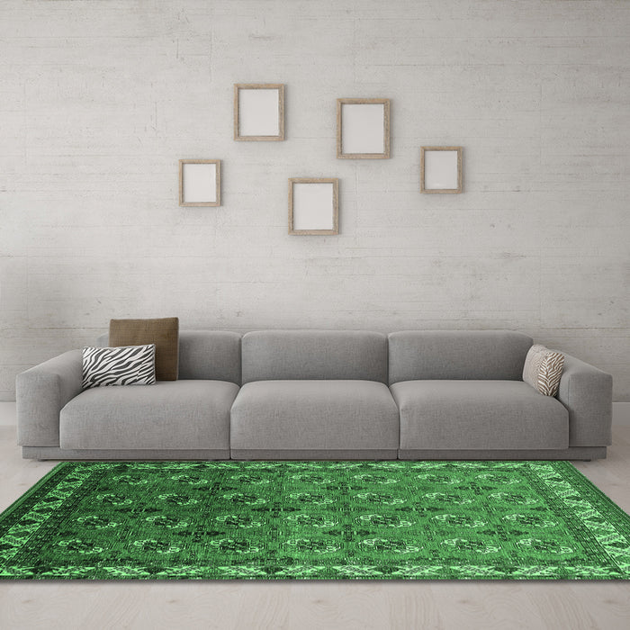 Machine Washable Oriental Emerald Green Industrial Area Rugs in a Living Room,, wshurb2810emgrn