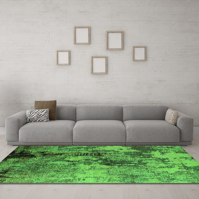 Machine Washable Oriental Green Industrial Area Rugs in a Living Room,, wshurb2812grn