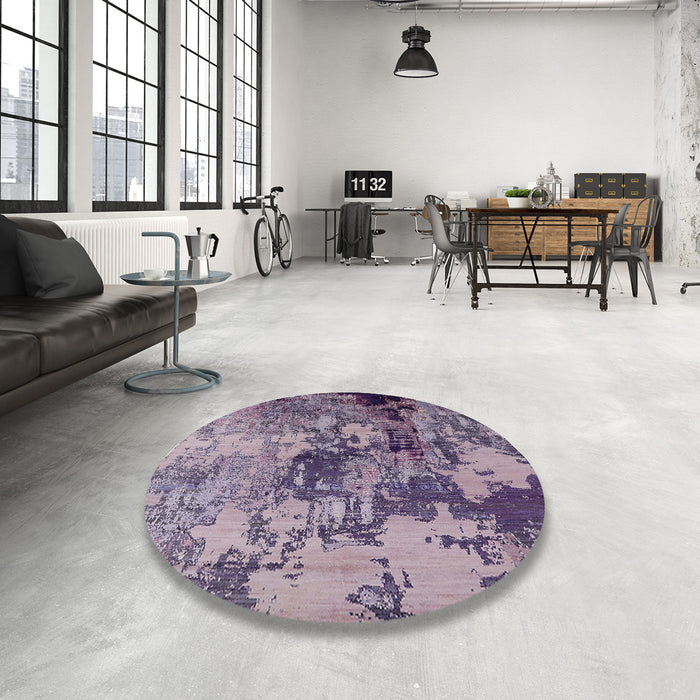 Round Mid-Century Modern Purple Oriental Rug in a Office, urb2812
