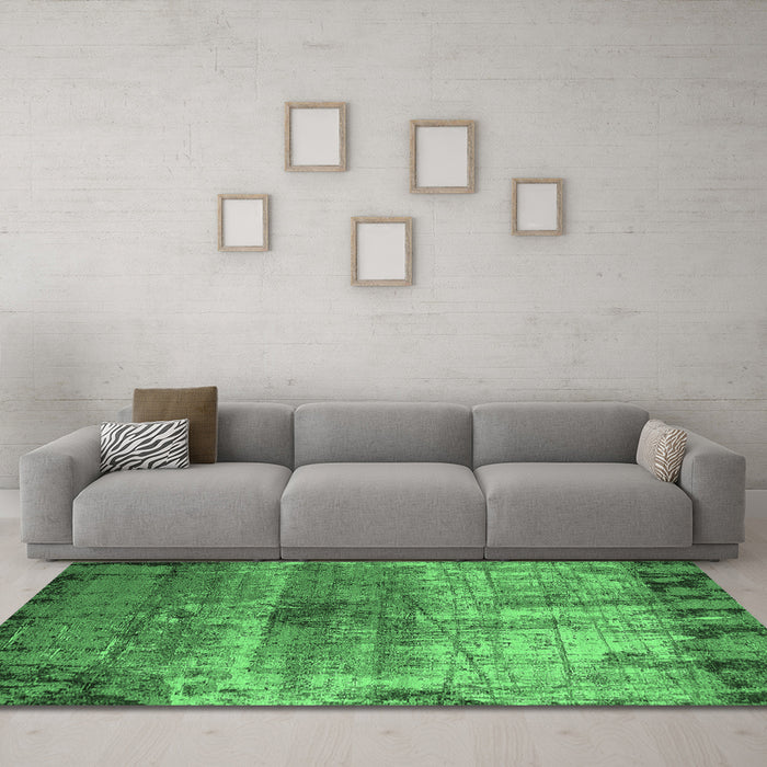Machine Washable Oriental Emerald Green Industrial Area Rugs in a Living Room,, wshurb2813emgrn
