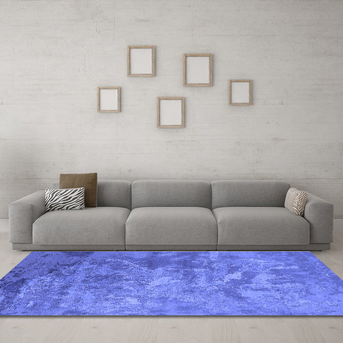 Machine Washable Oriental Blue Industrial Rug in a Living Room, wshurb2817blu