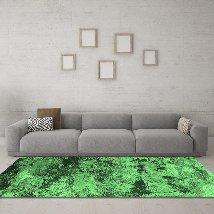 Machine Washable Oriental Emerald Green Industrial Area Rugs in a Living Room,, wshurb2820emgrn