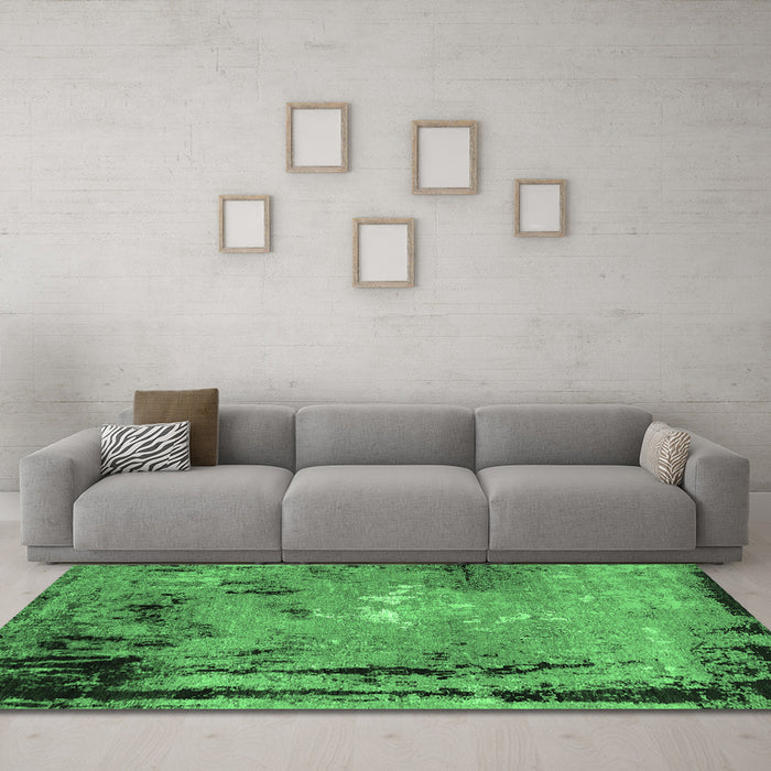 Machine Washable Oriental Emerald Green Industrial Area Rugs in a Living Room,, wshurb2825emgrn