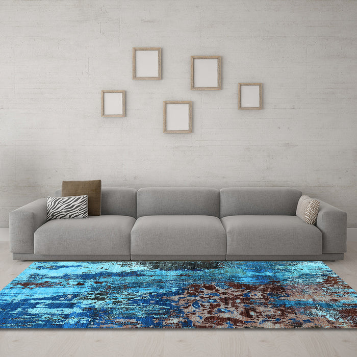 Machine Washable Oriental Light Blue Industrial Rug in a Living Room, wshurb2829lblu