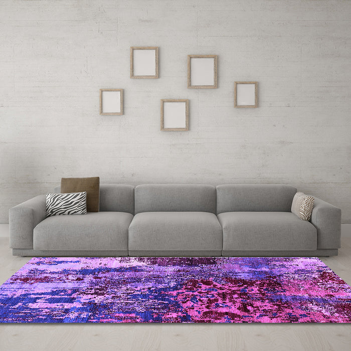Machine Washable Oriental Purple Industrial Area Rugs in a Living Room, wshurb2829pur