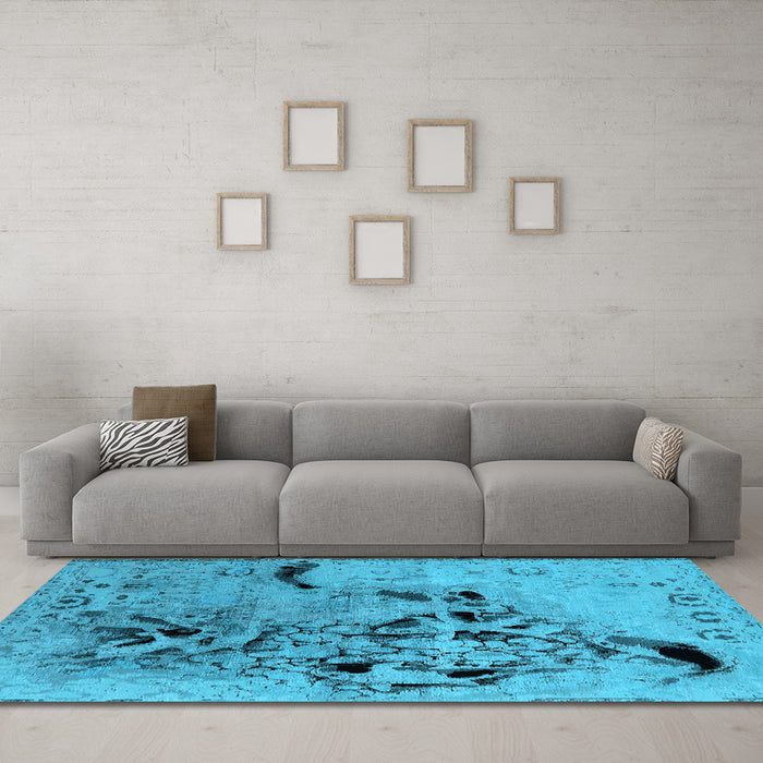 Machine Washable Oriental Light Blue Industrial Rug in a Living Room, wshurb2830lblu
