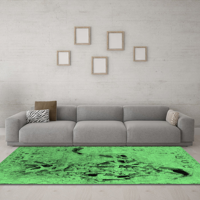 Machine Washable Oriental Emerald Green Industrial Area Rugs in a Living Room,, wshurb2830emgrn