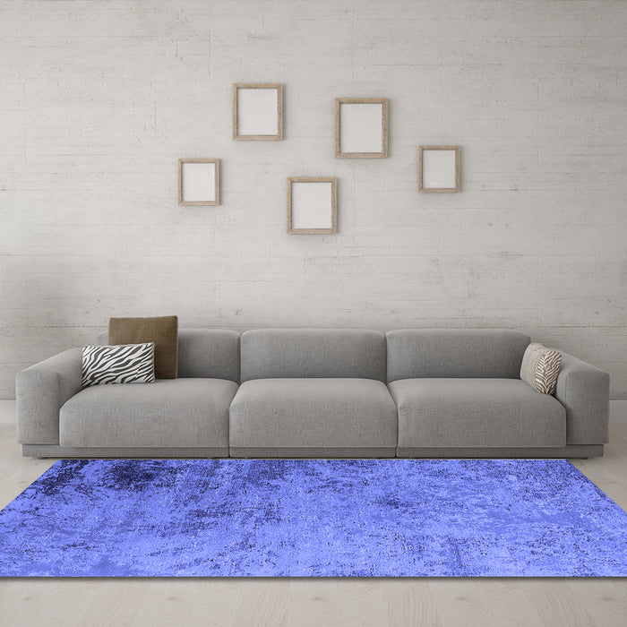 Machine Washable Oriental Blue Industrial Rug in a Living Room, wshurb2831blu