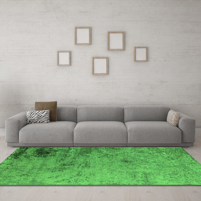 Machine Washable Oriental Green Industrial Area Rugs in a Living Room,, wshurb2831grn