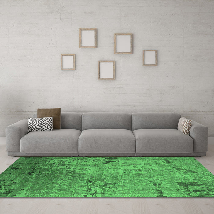 Machine Washable Oriental Emerald Green Industrial Area Rugs in a Living Room,, wshurb2834emgrn