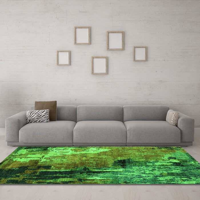 Machine Washable Oriental Green Industrial Area Rugs in a Living Room,, wshurb2835grn