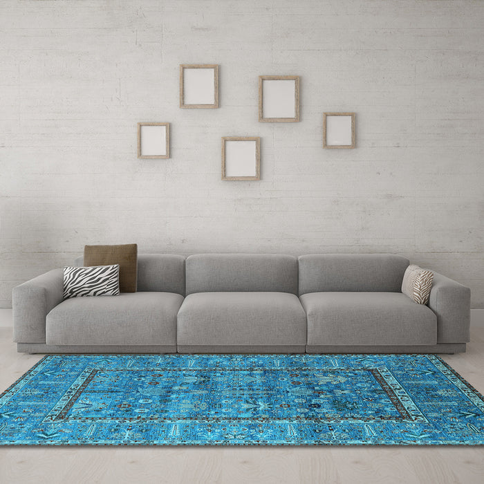 Machine Washable Oriental Light Blue Industrial Rug in a Living Room, wshurb2838lblu