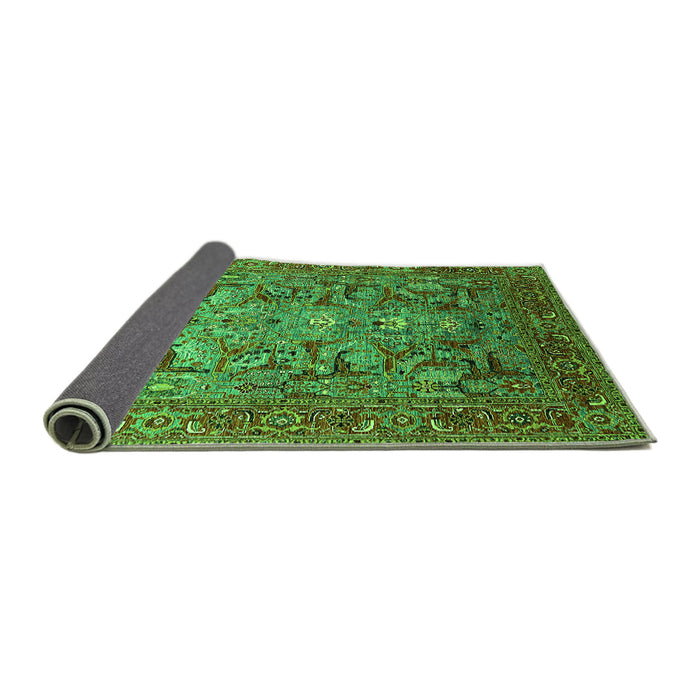 Sideview of Oriental Green Traditional Rug, urb2840grn