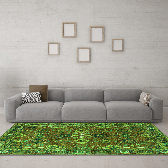 Machine Washable Oriental Green Industrial Area Rugs in a Living Room,, wshurb2842grn