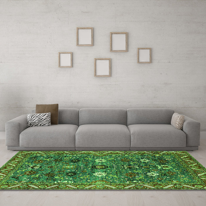 Machine Washable Oriental Green Traditional Area Rugs in a Living Room,, wshurb2843grn
