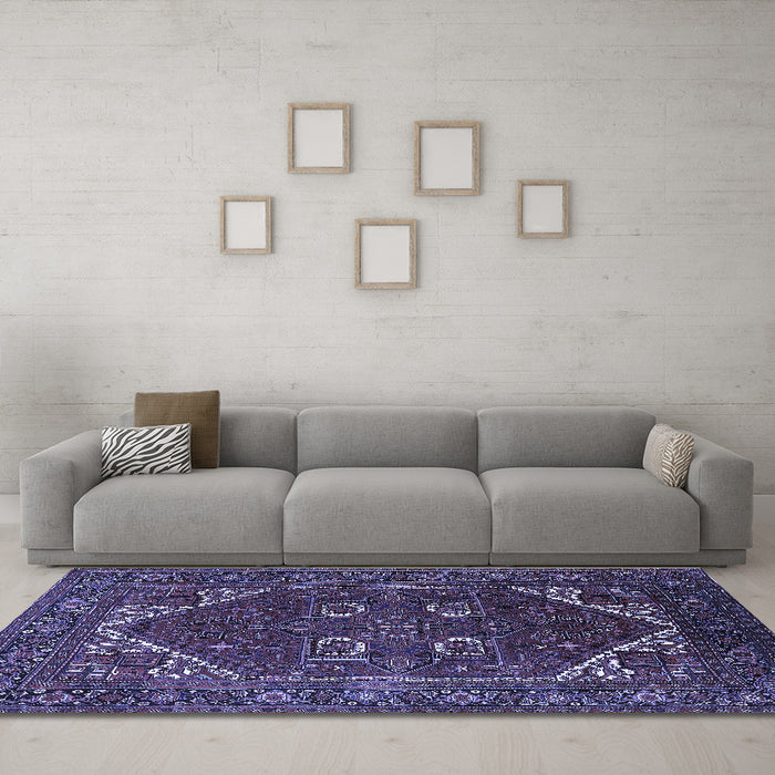 Machine Washable Persian Blue Traditional Rug in a Living Room, wshurb2849blu