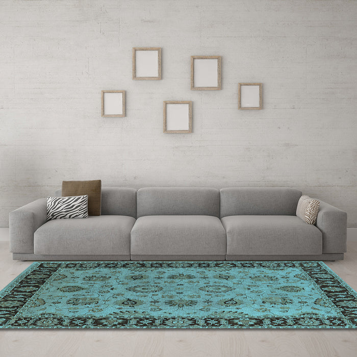 Machine Washable Oriental Light Blue Traditional Rug in a Living Room, wshurb2851lblu