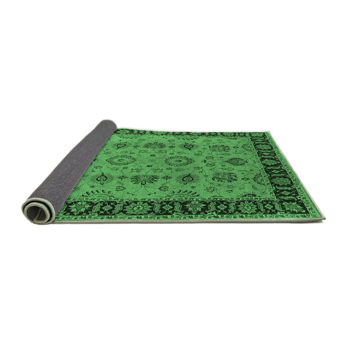 Sideview of Oriental Emerald Green Traditional Rug, urb2851emgrn