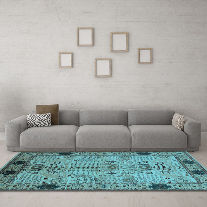 Machine Washable Oriental Light Blue Traditional Rug in a Living Room, wshurb2852lblu