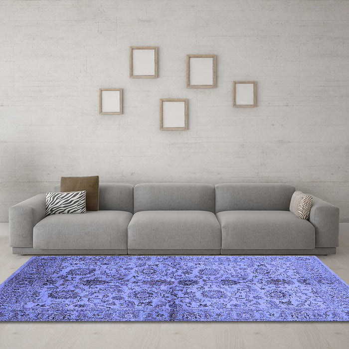 Machine Washable Oriental Blue Traditional Rug in a Living Room, wshurb2853blu