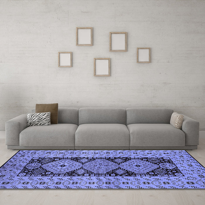 Machine Washable Oriental Blue Traditional Rug in a Living Room, wshurb2860blu