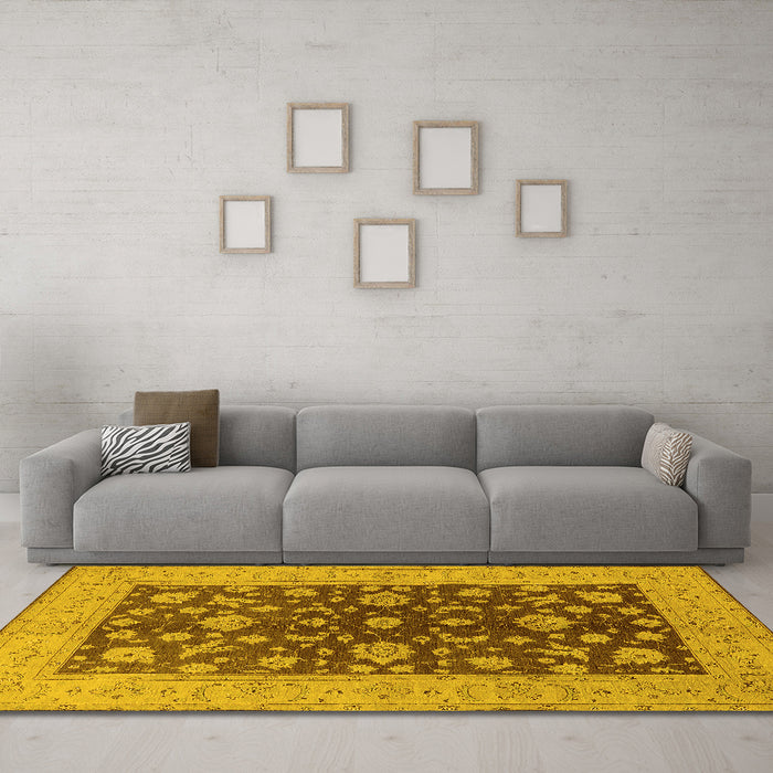 Machine Washable Oriental Yellow Industrial Rug in a Living Room, wshurb2862yw