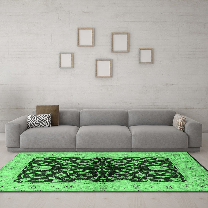 Machine Washable Oriental Emerald Green Industrial Area Rugs in a Living Room,, wshurb2863emgrn