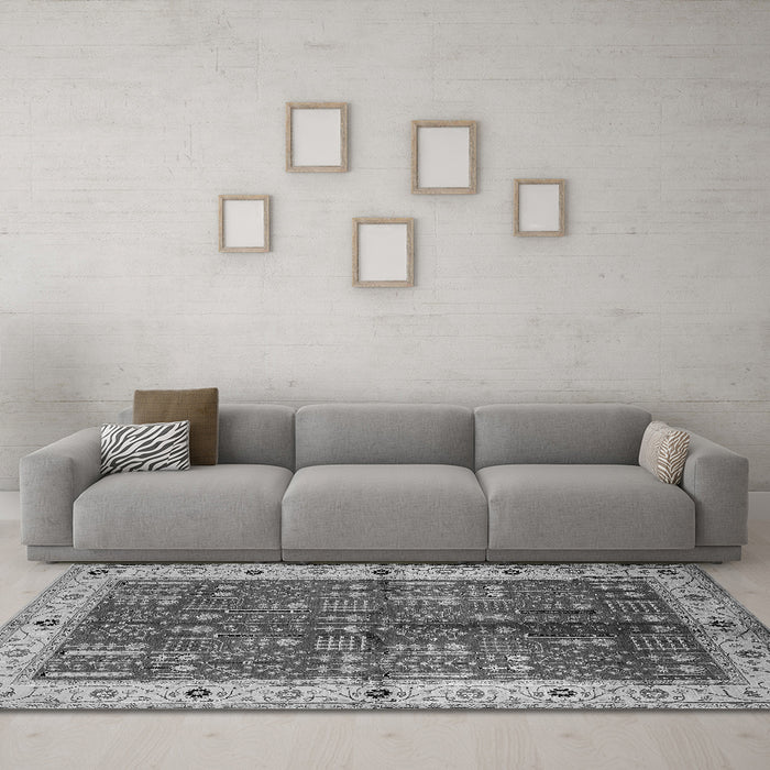 Machine Washable Oriental Gray Industrial Rug in a Living Room,, wshurb2869gry