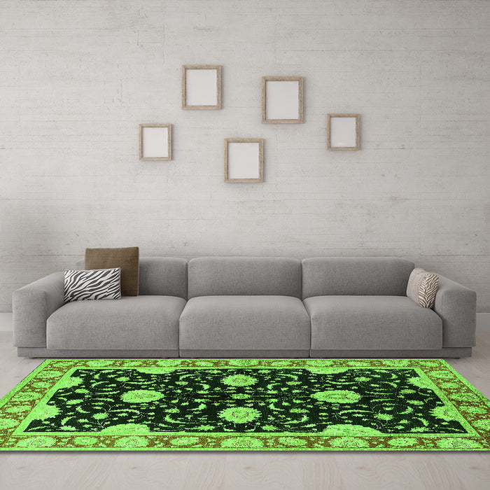 Machine Washable Oriental Green Industrial Area Rugs in a Living Room,, wshurb2872grn