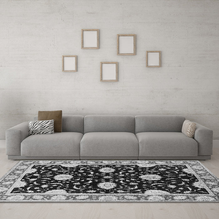 Machine Washable Oriental Gray Industrial Rug in a Living Room,, wshurb2872gry