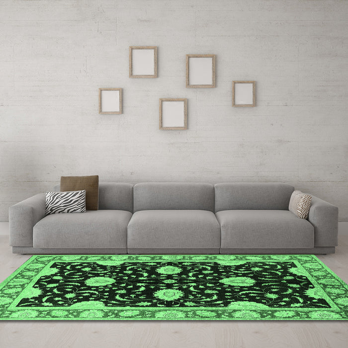 Machine Washable Oriental Emerald Green Industrial Area Rugs in a Living Room,, wshurb2872emgrn