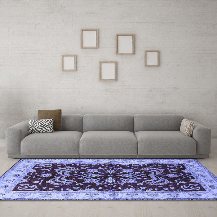 Machine Washable Oriental Blue Industrial Rug in a Living Room, wshurb2873blu