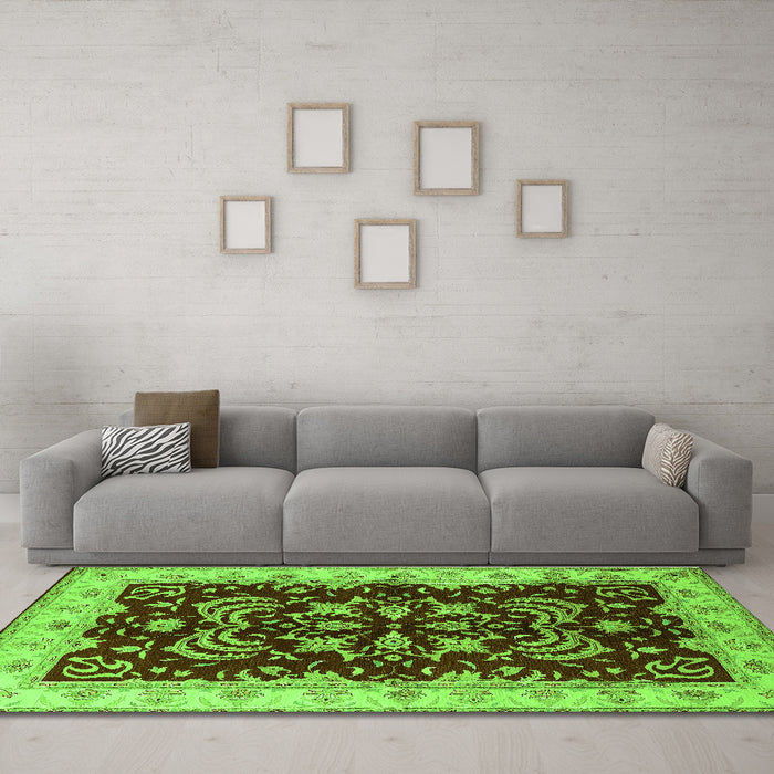 Machine Washable Oriental Green Industrial Area Rugs in a Living Room,, wshurb2873grn