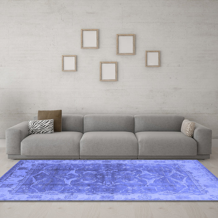 Machine Washable Oriental Blue Industrial Rug in a Living Room, wshurb2877blu
