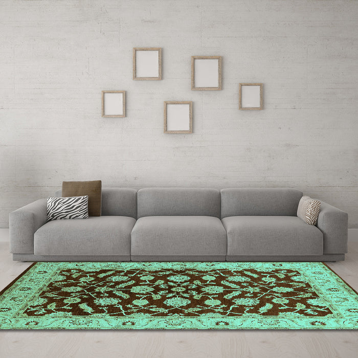 Machine Washable Oriental Turquoise Traditional Area Rugs in a Living Room,, wshurb2879turq