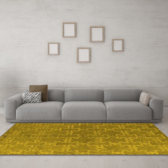 Machine Washable Oriental Yellow Industrial Rug in a Living Room, wshurb2881yw