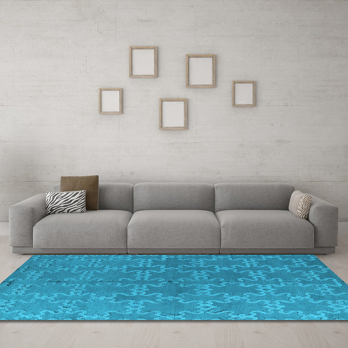 Machine Washable Oriental Light Blue Industrial Rug in a Living Room, wshurb2881lblu