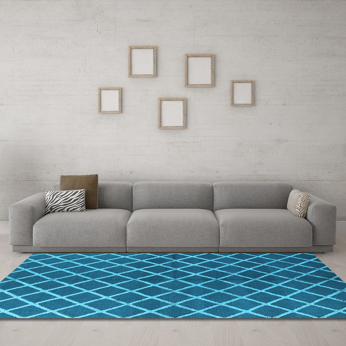Machine Washable Oriental Light Blue Industrial Rug in a Living Room, wshurb2882lblu
