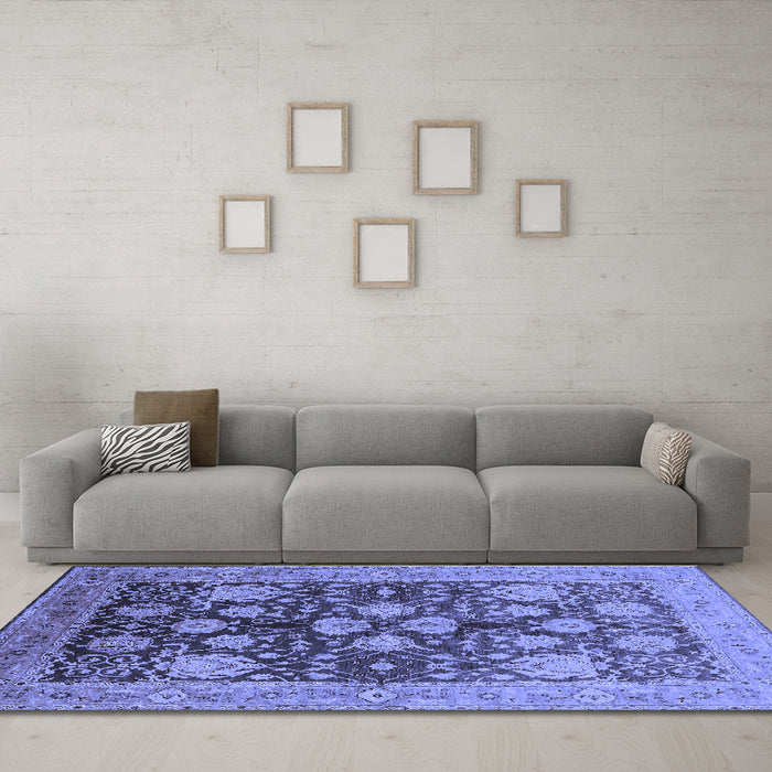 Machine Washable Oriental Blue Traditional Rug in a Living Room, wshurb2883blu