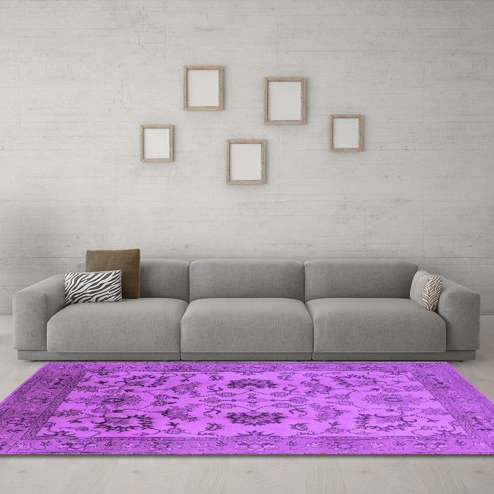 Machine Washable Oriental Purple Traditional Area Rugs in a Living Room, wshurb2884pur