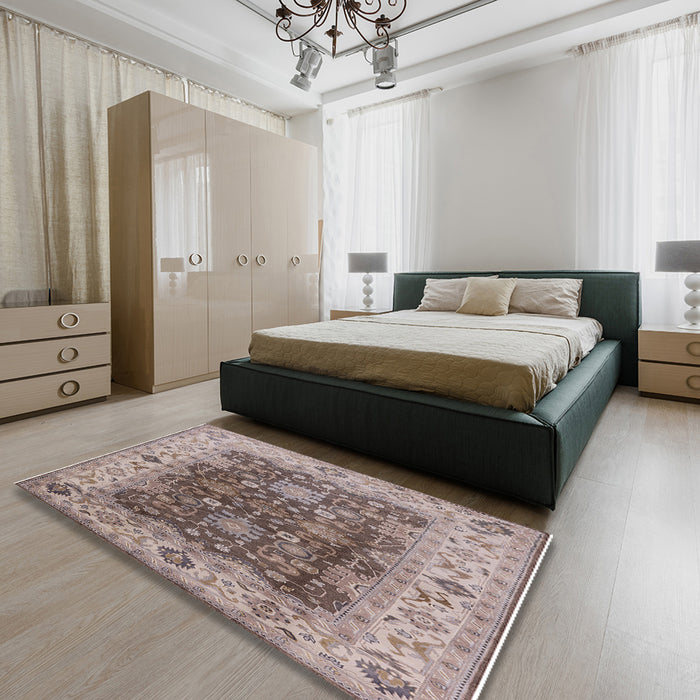 Mid-Century Modern Puce Purple Oriental Rug in a Bedroom, urb2886