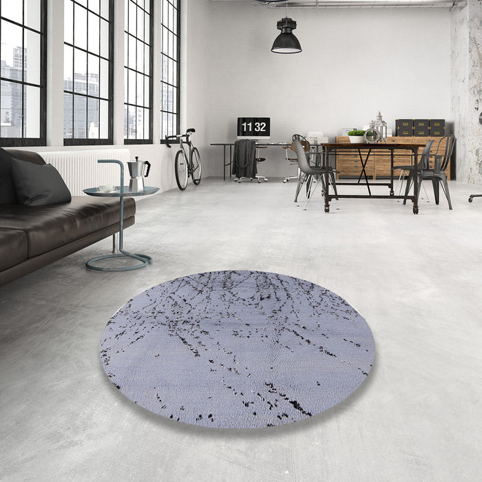 Round Mid-Century Modern Slate Blue Grey Solid Rug in a Office, urb2887