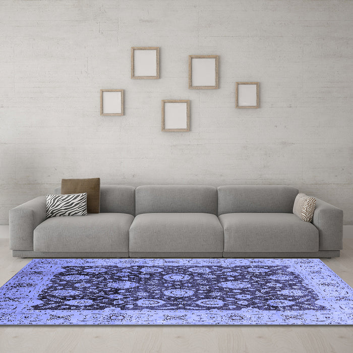 Machine Washable Oriental Blue Traditional Rug in a Living Room, wshurb2891blu