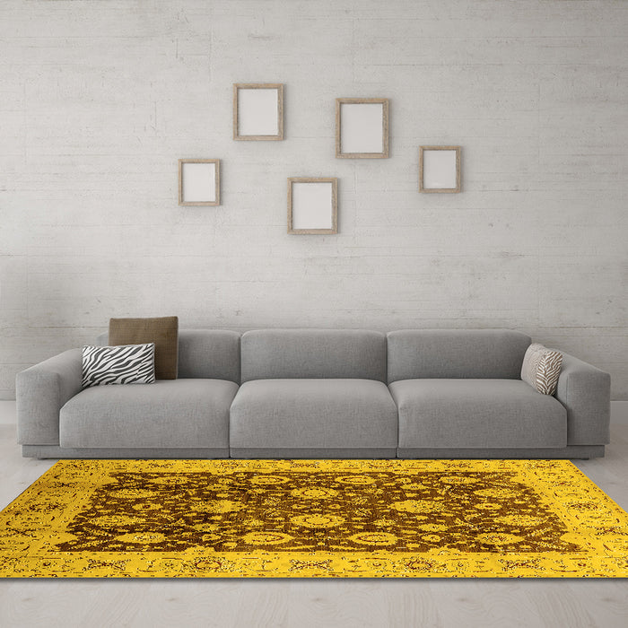 Machine Washable Oriental Yellow Traditional Rug in a Living Room, wshurb2891yw