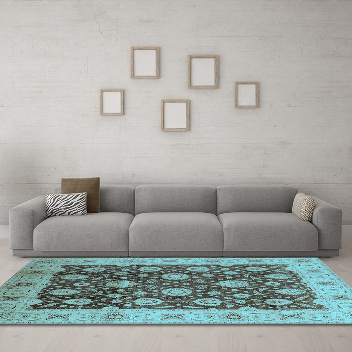 Machine Washable Oriental Light Blue Traditional Rug in a Living Room, wshurb2891lblu